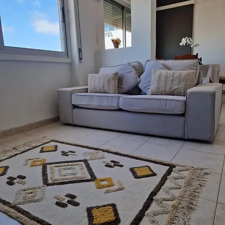 Incredible View - T2 Ribeirinha Apartment