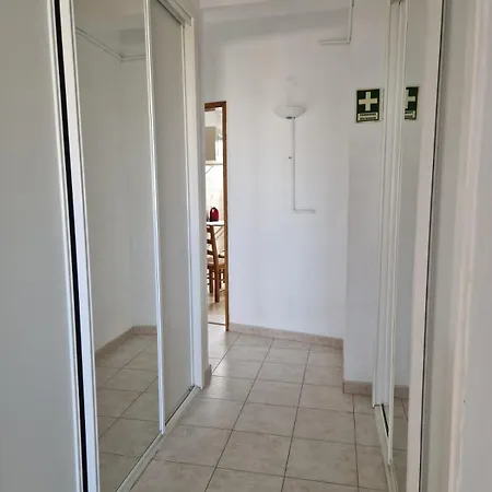 Incredible View - T2 Ribeirinha Apartment