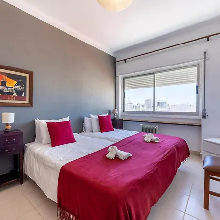 Incredible View - T2 Ribeirinha Apartman